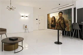 עמוד שחור רצפתי  למסכים עד 77 אינץ' דגם RD1800