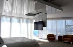 זרוע תקרה חשמלית סמויה עם מהלך ירידה נוסף למסך 55