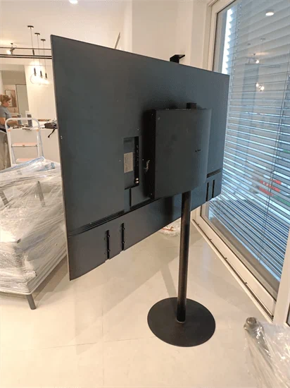 מעמד מעוצב  יוקרתי ללא קדיחה שחור כולל חיפוי גב